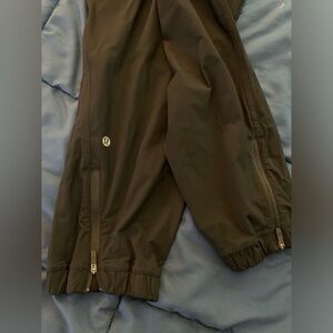 Adapted State Cropped Jogger